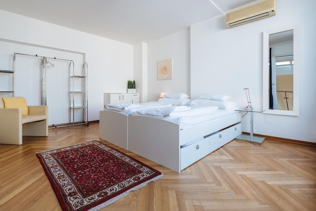Apartments Next To Vienna Stateopera With Aircondition Exterior photo